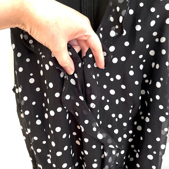 NEW NWT ROZ & ALI DRESSBARN Polka Dot Ruffle V-Neck Sleeveless Jumpsuit Black 16 - Picture 7 of 16